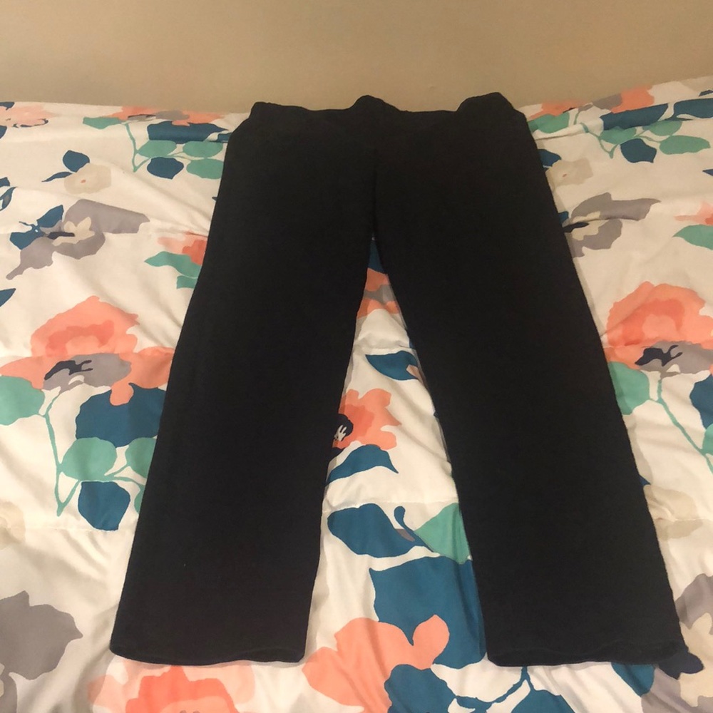 Women’s navy blue skinny-leg pants